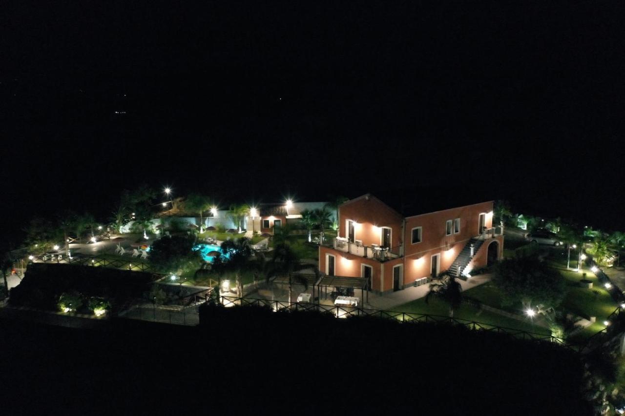 Arcobaleno Dell'Etna Villa Calatabiano Buitenkant foto